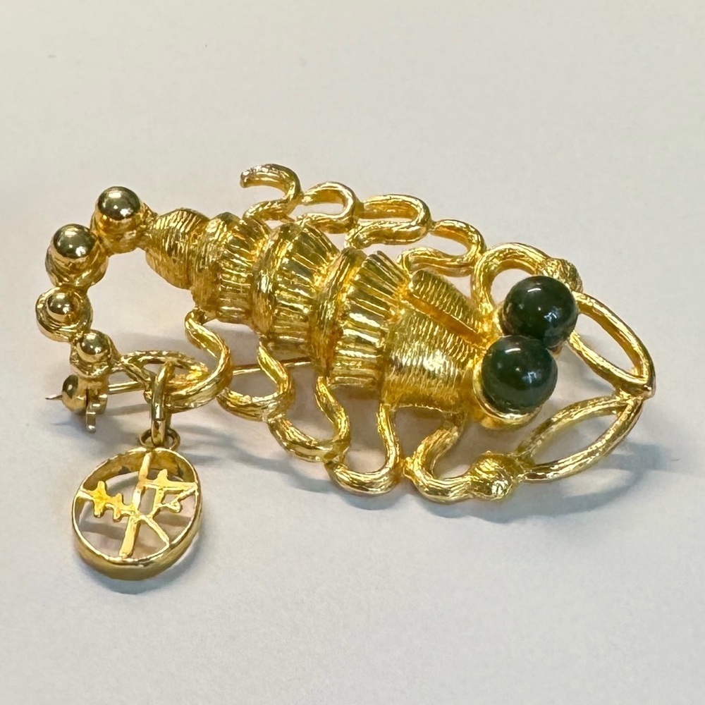 Vintage Hobé Gold Plated Jade Scorpion Figural Pin Brooch Rare